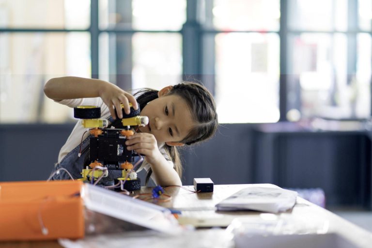 Kit Di Progetti Elettronici Fai Da Te Per Principianti: Saldatura E Pratica STEM Per Giovani Scienziati